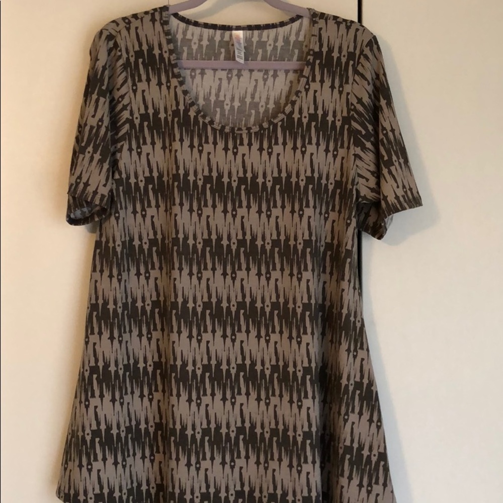 BNWOT Disney Castle Perfect T. Taupe/brown color